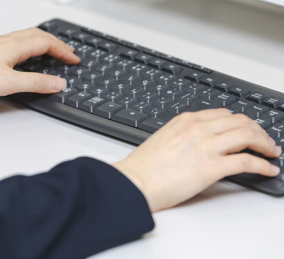 煩雑な経費精算をクラウドで簡単に。全社員の業務効率化に。